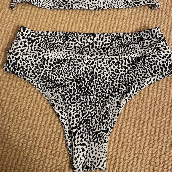 Stone Fox Swim Bikini nwot - Picture 3 of 8